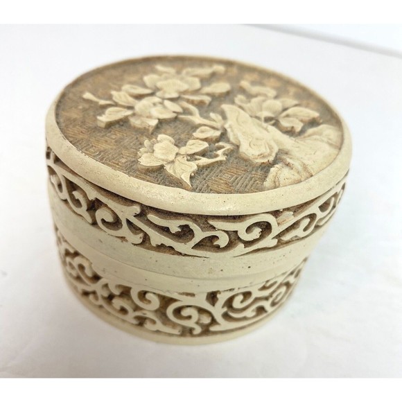 Vintage Japanese Trinket Jewelry Box Circa 1950s Romantic Colonial Couple Roses - Picture 3 of 6